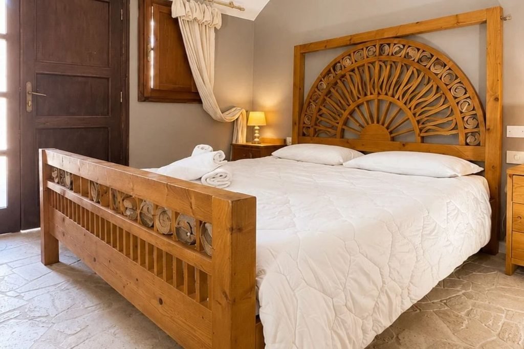 reading escape borgo umbria camera standard letto